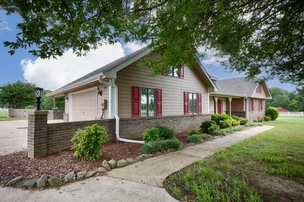 $399,900 | 27615 Shannon Road, Ardmore, AL 35739