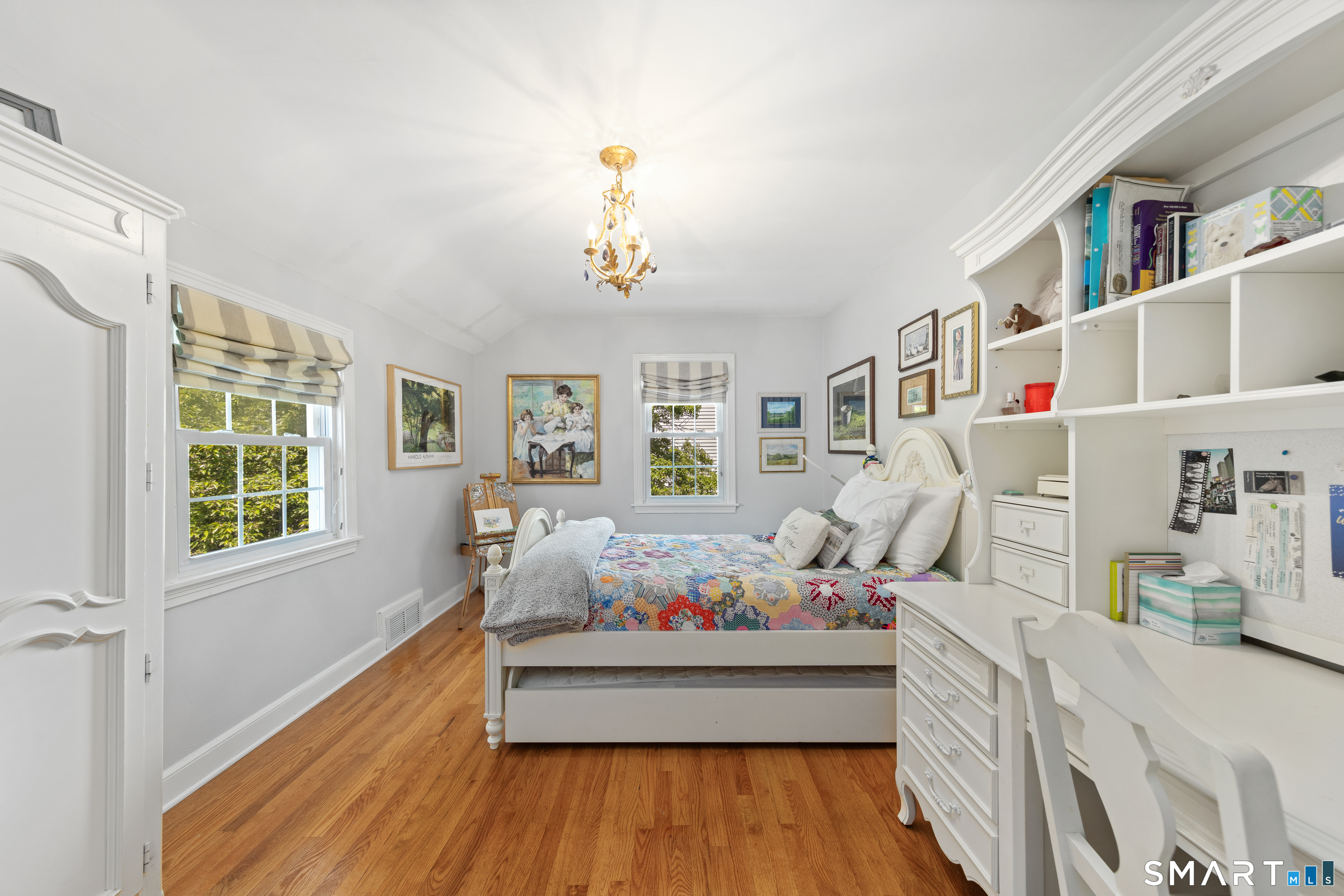 179 Lawrence Road Fairfield, CT 06824 - Photo 22 of 37