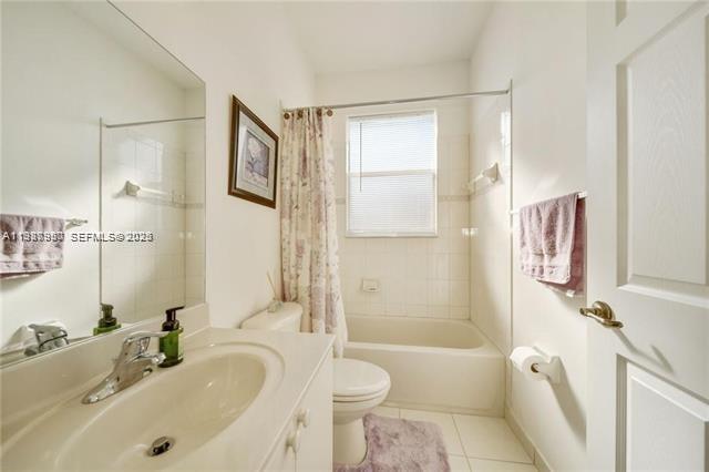 5271 Southwest 141st Terrace Miramar, FL 33027 - Photo 16 of 27