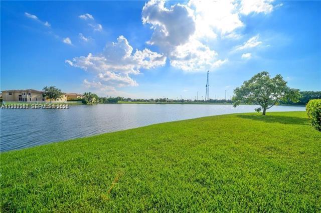 5271 Southwest 141st Terrace Miramar, FL 33027 - Photo 23 of 27