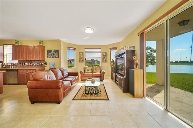 5271 Southwest 141st Terrace Miramar, FL 33027 - Photo 6 of 27