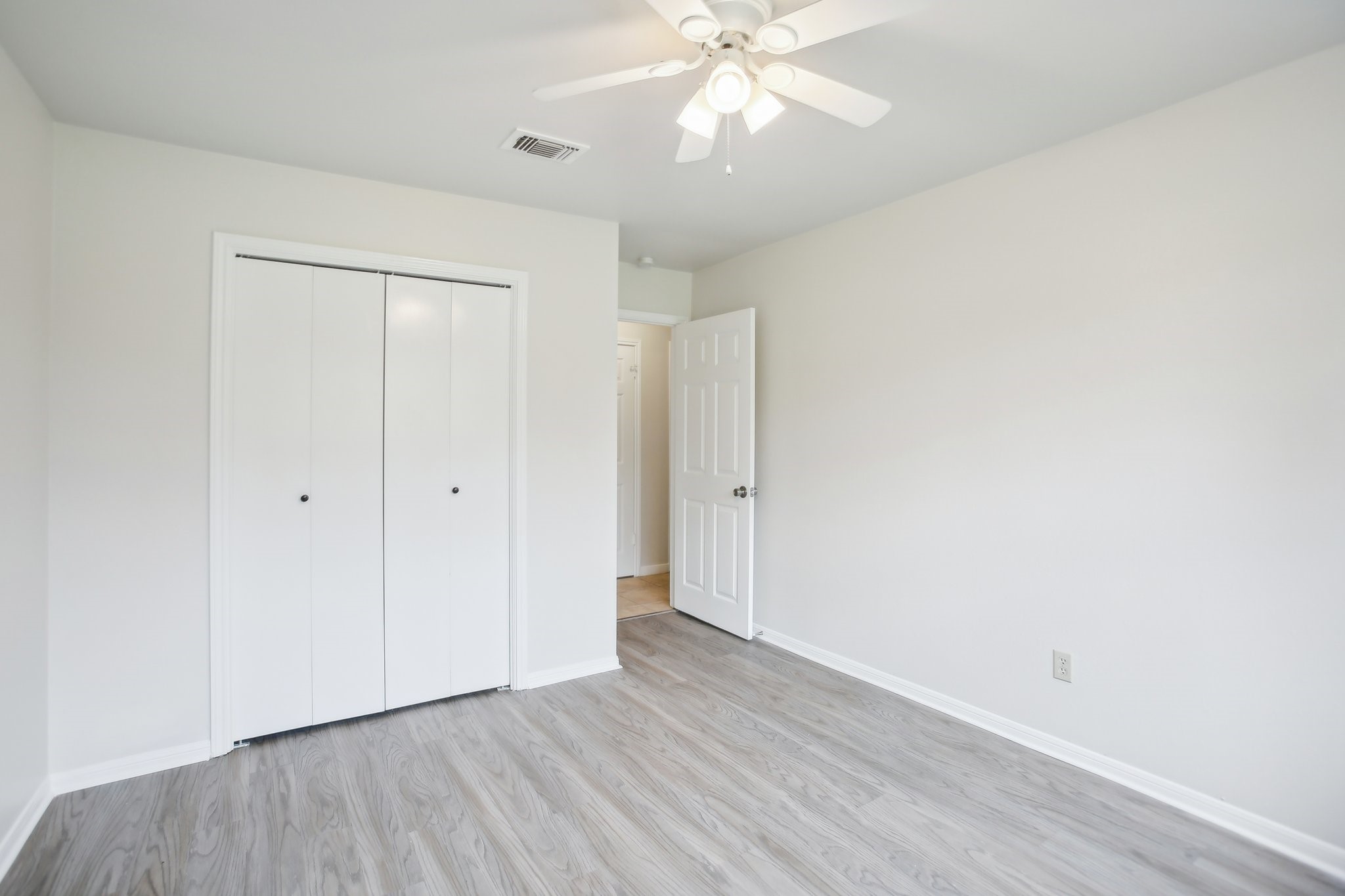 1602 Chestnut Ridge Road Kingwood, TX 77339 - Photo 13 of 31