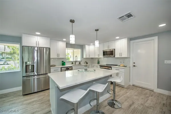 $974,900 | 16 Palmview Boulevard, Fort Myers Beach, FL 33931