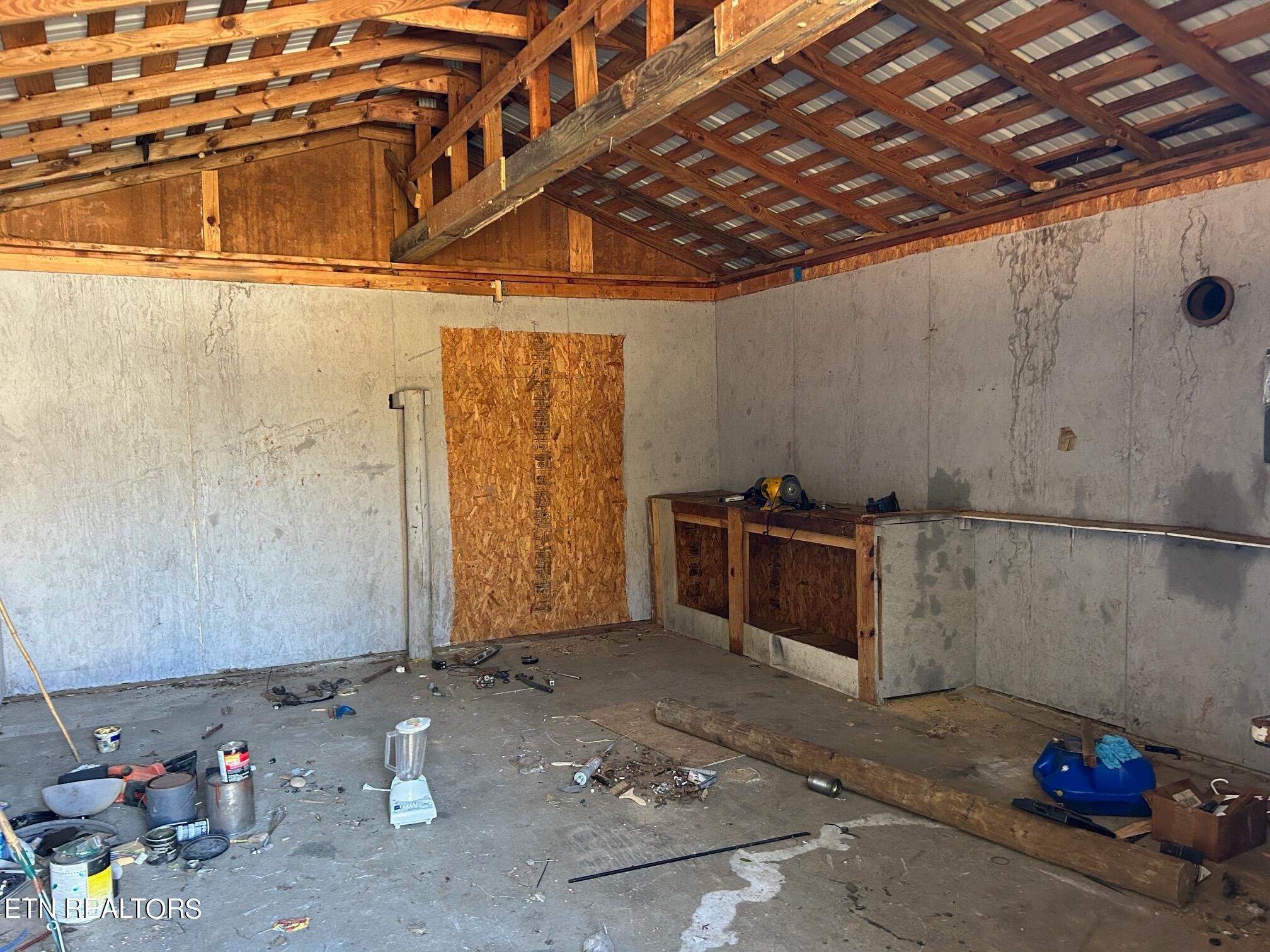 223 Crowder Road Madisonville, TN 37354 - Photo 10 of 14