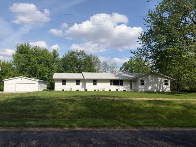 719 Salt Creek Road Le Roy, IL 61752 - Photo 1 of 29
