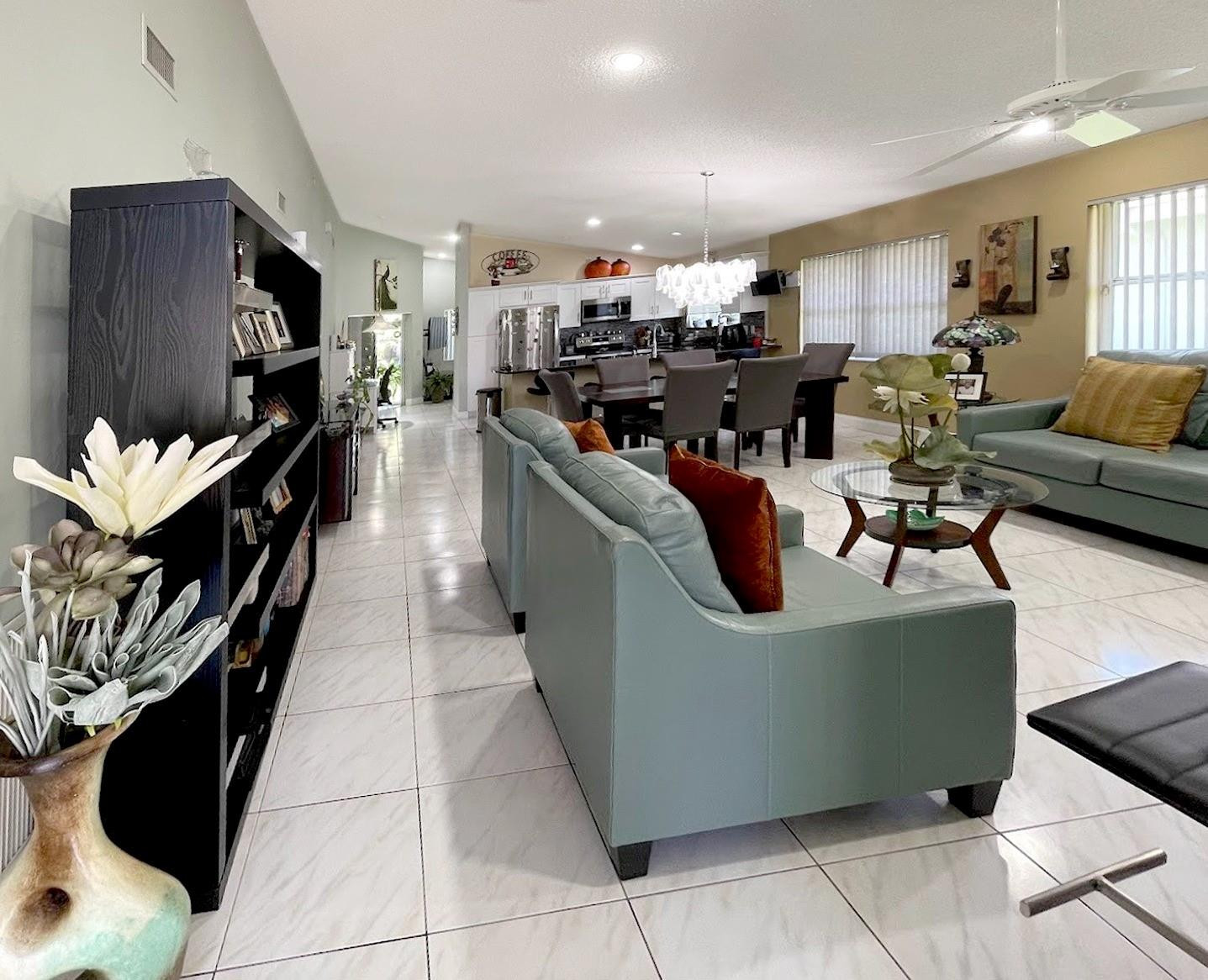 11088 Rios Road Boca Raton, FL 33498 - Photo 8 of 37 Photo 8