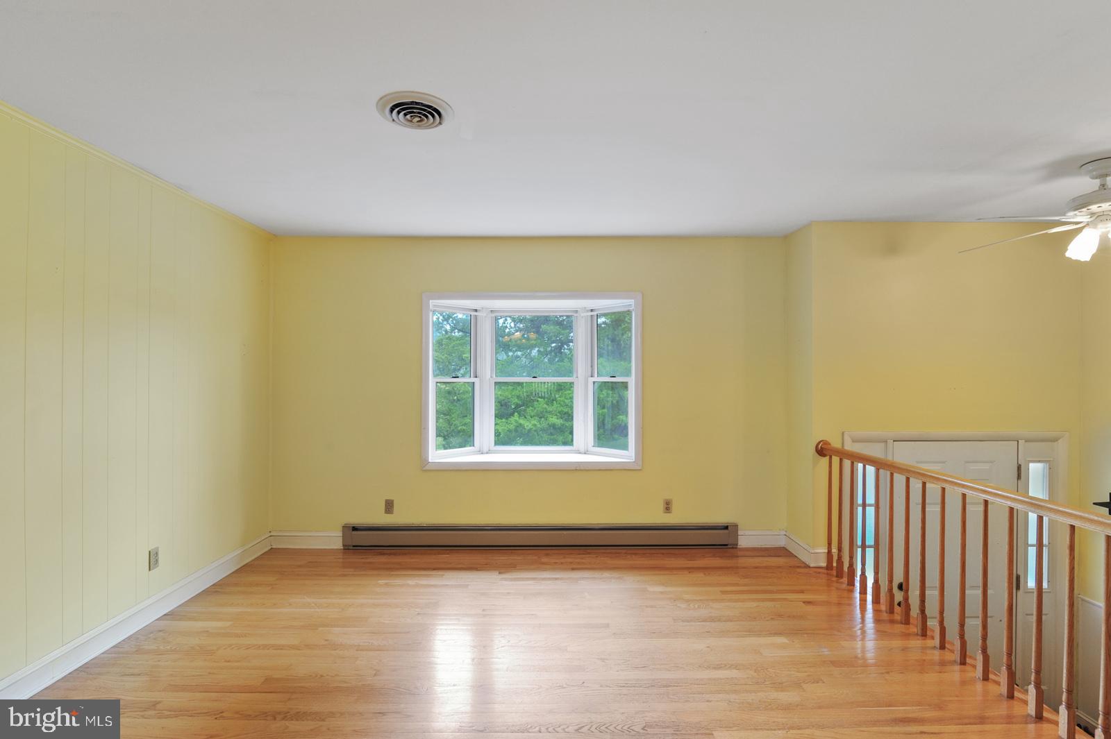 2001 Nault Road Dover, DE 19904 - Photo 11 of 27 Living room