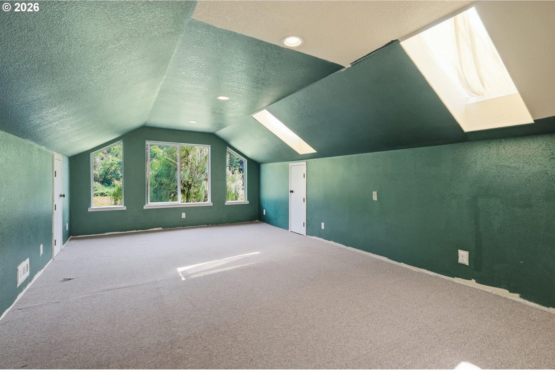 8820 North Fork Road Florence, OR 97439 - Photo 21 of 43 Gallery Image 21