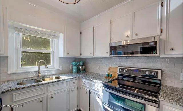 $2,200 | 2232 Valley Drive, Winterville, NC 28590