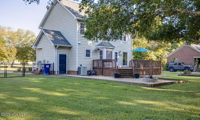 $2,200 | 2232 Valley Drive, Winterville, NC 28590