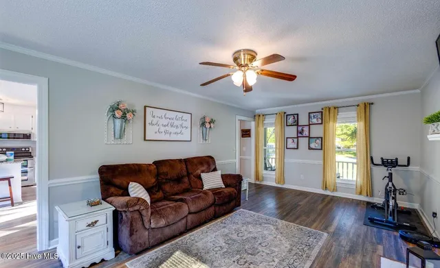 $2,200 | 2232 Valley Drive, Winterville, NC 28590