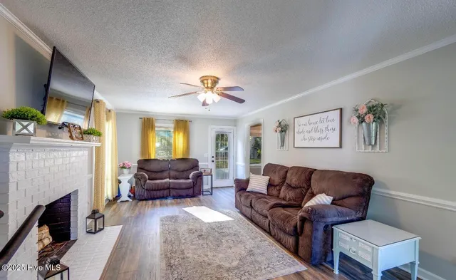 $2,200 | 2232 Valley Drive, Winterville, NC 28590