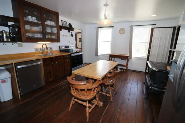 $369,900 | 2362 Vermont Rte 100, Hancock, VT 05748