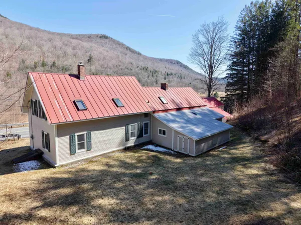 $369,900 | 2362 Vermont Rte 100, Hancock, VT 05748