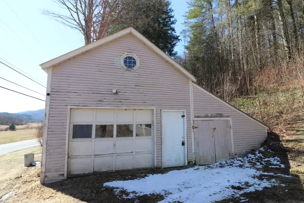 $369,900 | 2362 Vermont Rte 100, Hancock, VT 05748