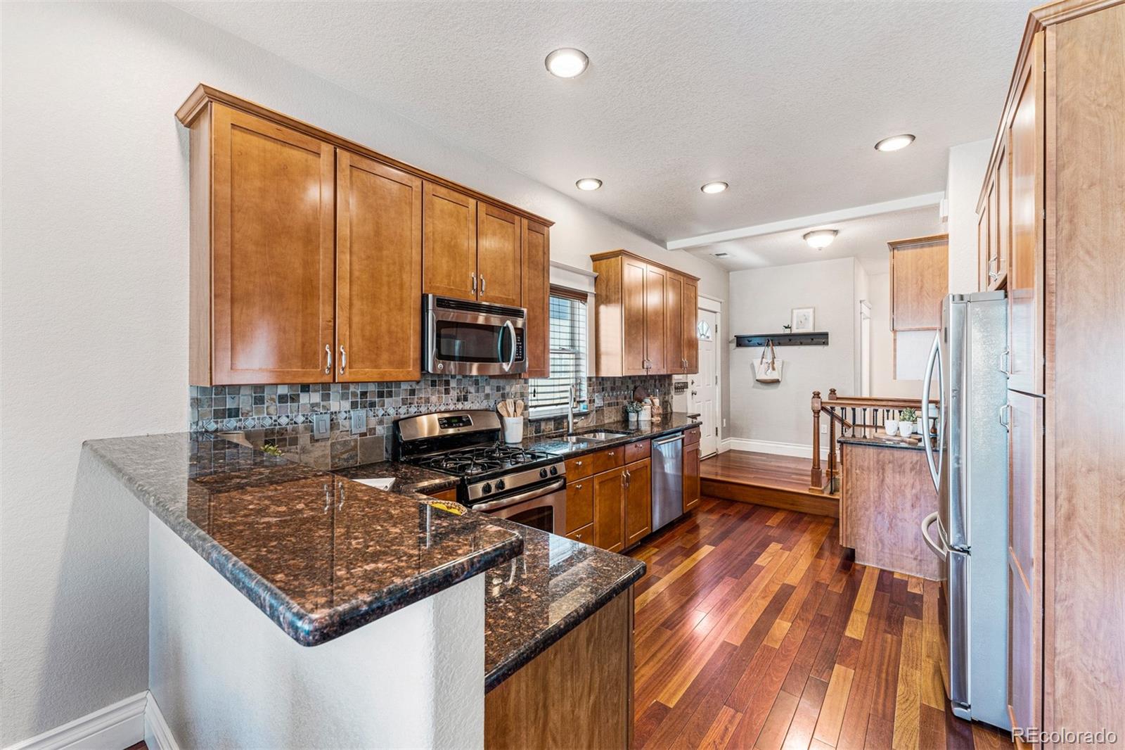 1265 Stuart Street Denver, CO 80204 - Photo 7 of 40