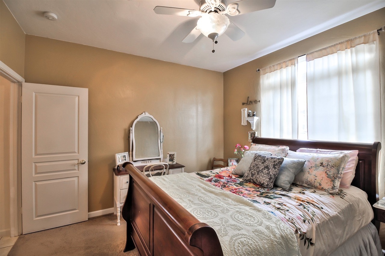 24016 Sargeant Road Ramona, CA 92065 - Photo 12 of 25 Gallery Image 12