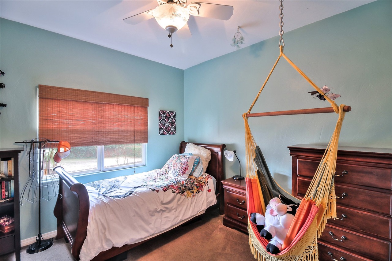 24016 Sargeant Road Ramona, CA 92065 - Photo 16 of 25 Gallery Image 16