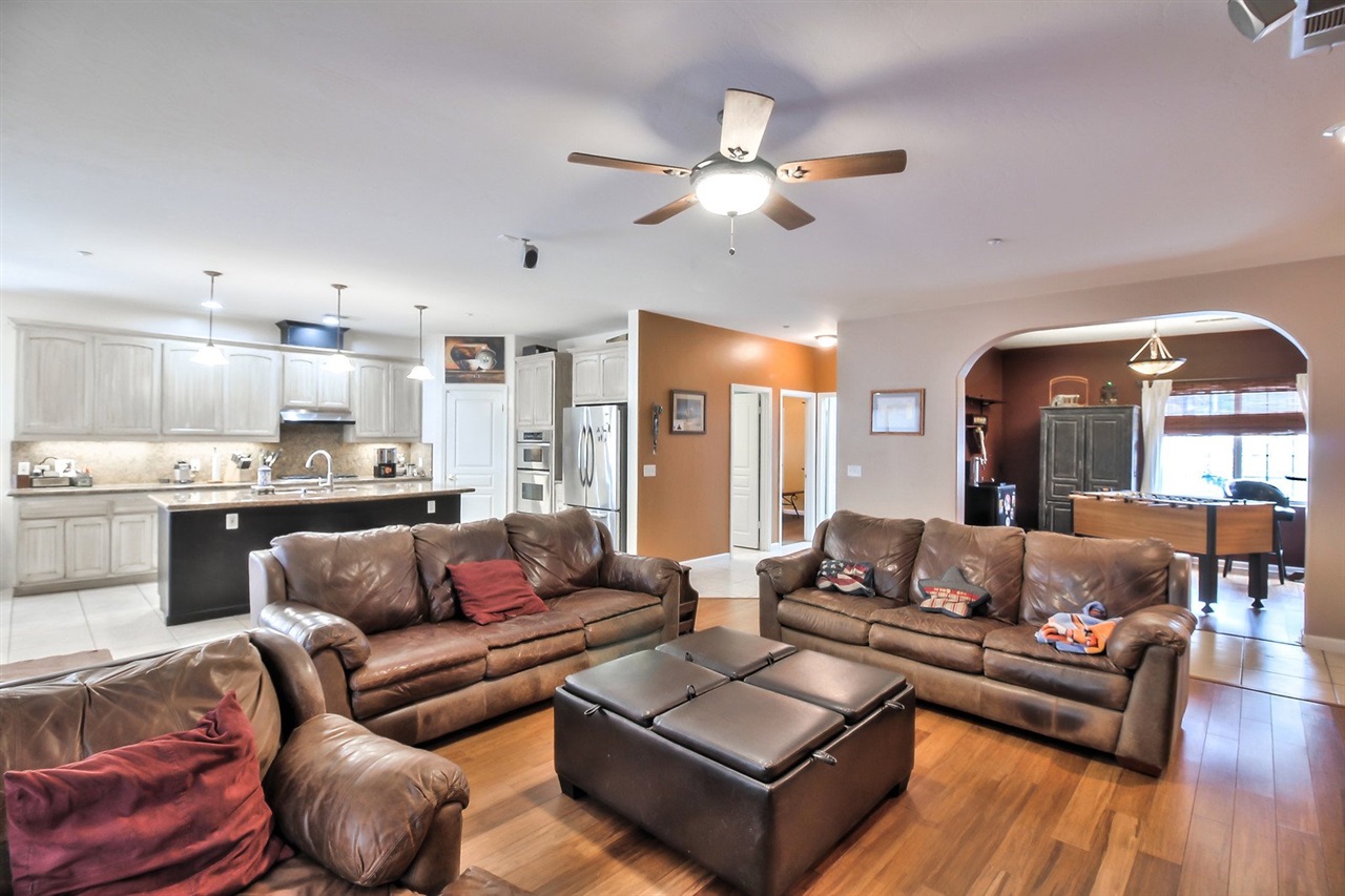 24016 Sargeant Road Ramona, CA 92065 - Photo 5 of 25 Gallery Image 5