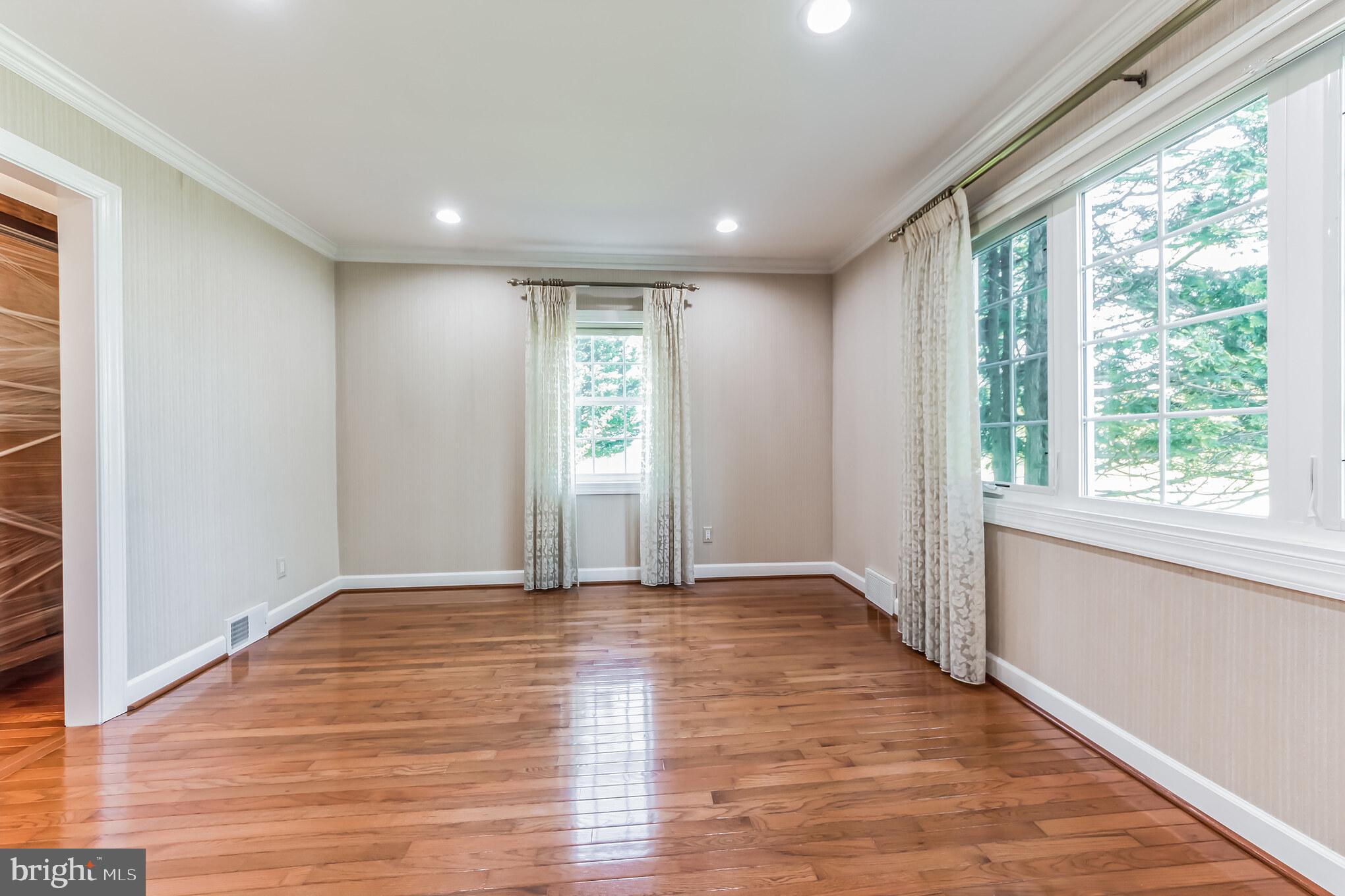 3037 Pine Road Huntingdon Valley, PA 19006 - Photo 6 of 31 Formal living room
