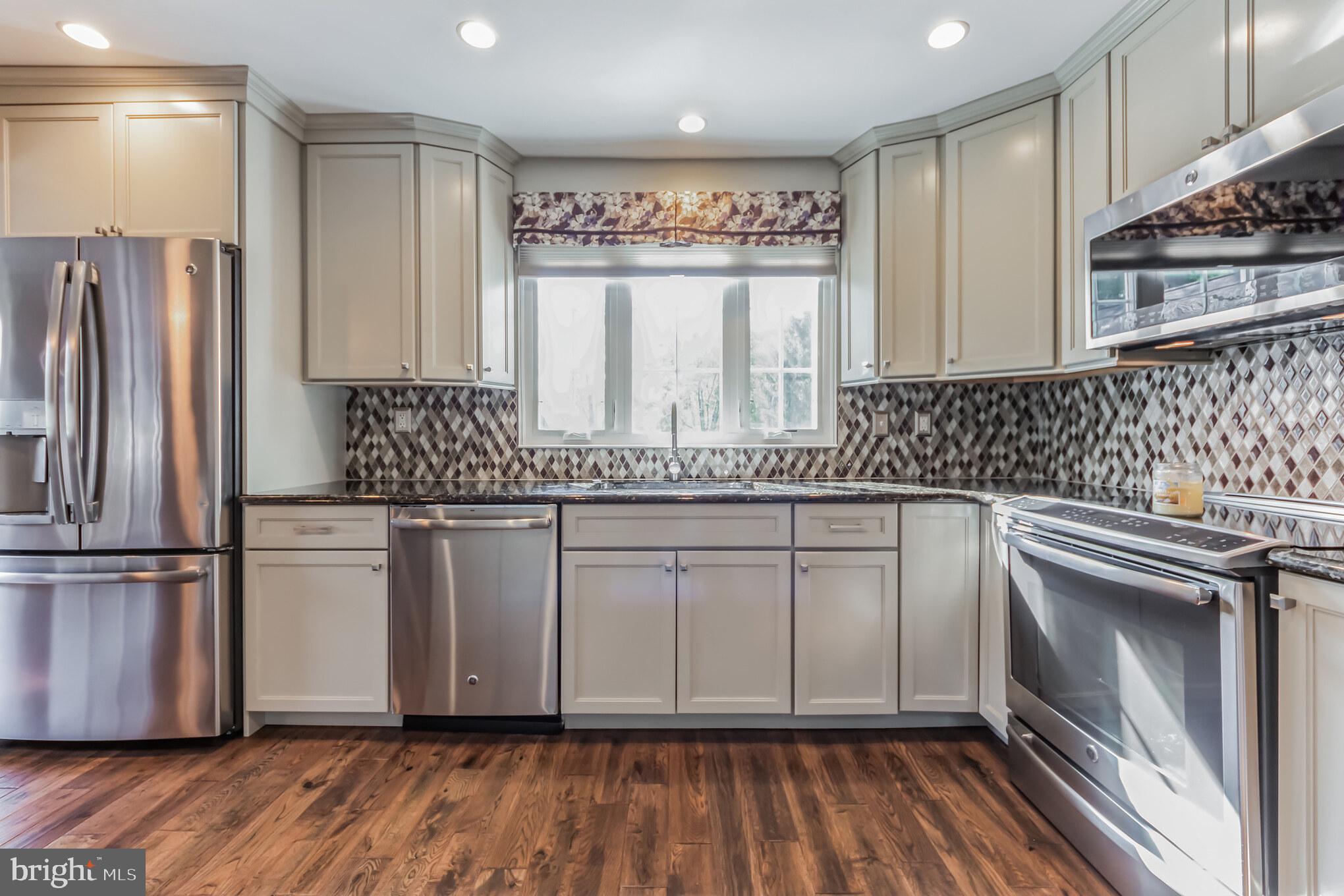 3037 Pine Road Huntingdon Valley, PA 19006 - Photo 7 of 31 Kitchen