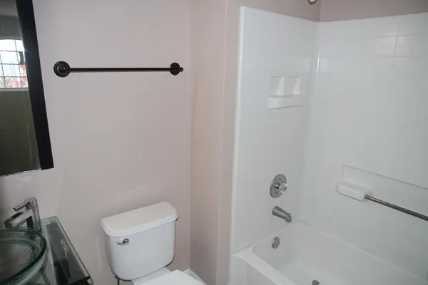 $2,500 | 2226 Daybreak Drive, Unit 2226, Aurora, IL 60503