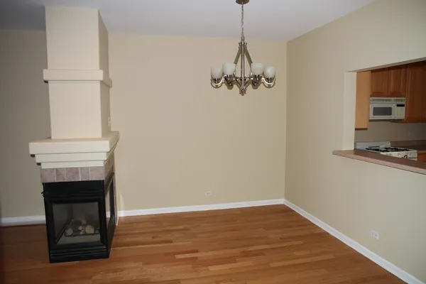 $2,500 | 2226 Daybreak Drive, Unit 2226, Aurora, IL 60503