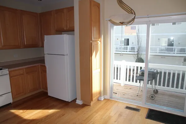 $2,500 | 2226 Daybreak Drive, Unit 2226, Aurora, IL 60503