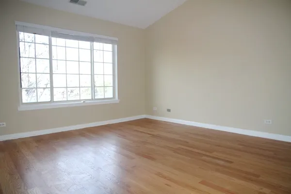 $2,500 | 2226 Daybreak Drive, Unit 2226, Aurora, IL 60503