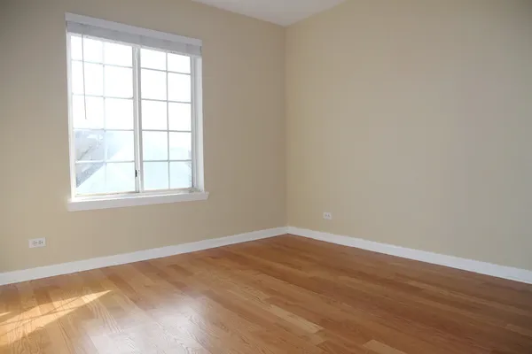 $2,500 | 2226 Daybreak Drive, Unit 2226, Aurora, IL 60503