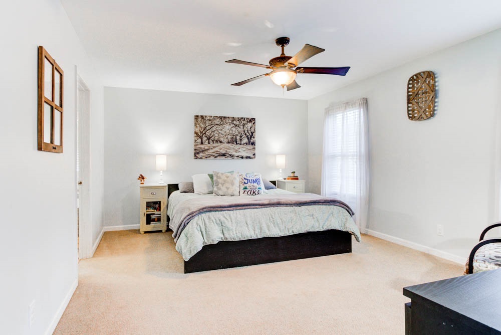 103 Lake Robinson Pointe Greer, SC 29651 - Photo 4 of 34