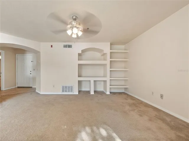 $175,000 | 7210 Westpointe Boulevard, Unit 1325, Orlando, FL 32835