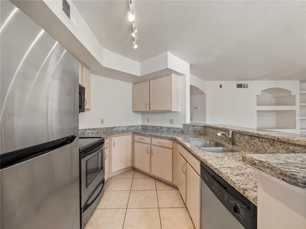 $175,000 | 7210 Westpointe Boulevard, Unit 1325, Orlando, FL 32835