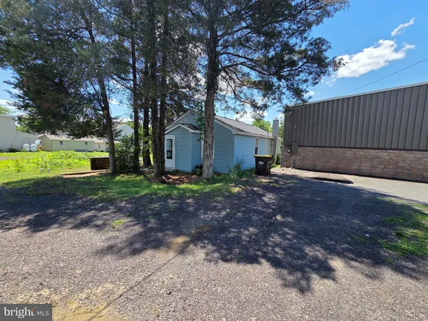 $1,000 | 3007 Main Street, Green Lane, PA 18054