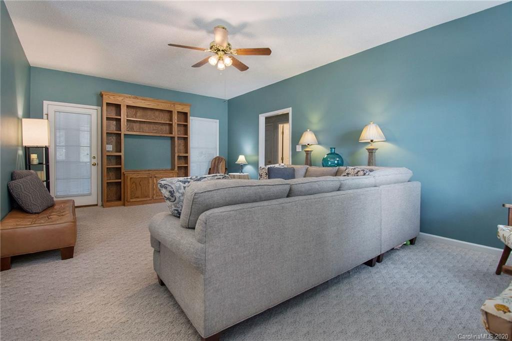 405 West Ridge Avenue Landis, NC 28088 - Photo 5 of 38 Gallery Image 5