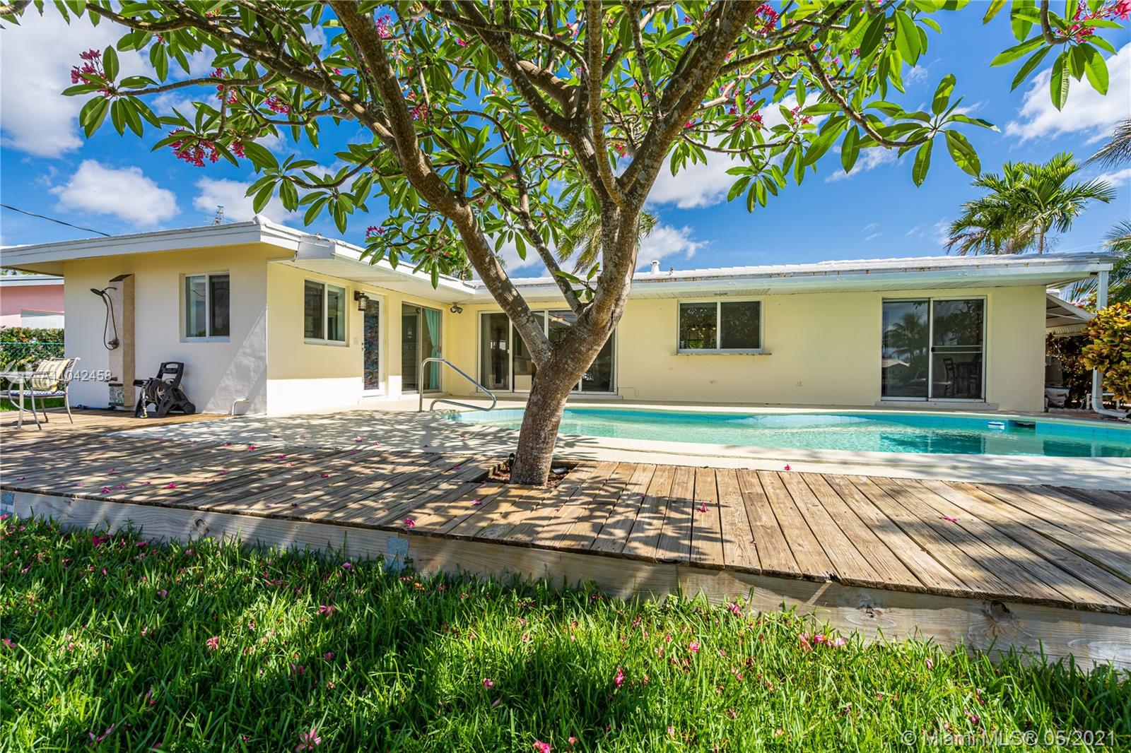 840 Southwest 7th Street Boca Raton, FL 33486 - Photo 3 of 55