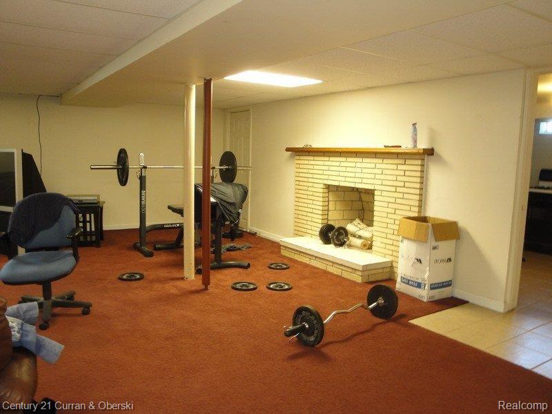 6427 Chase Road Dearborn, MI 48126 - Photo 18 of 20 Rec Room 1.JPG