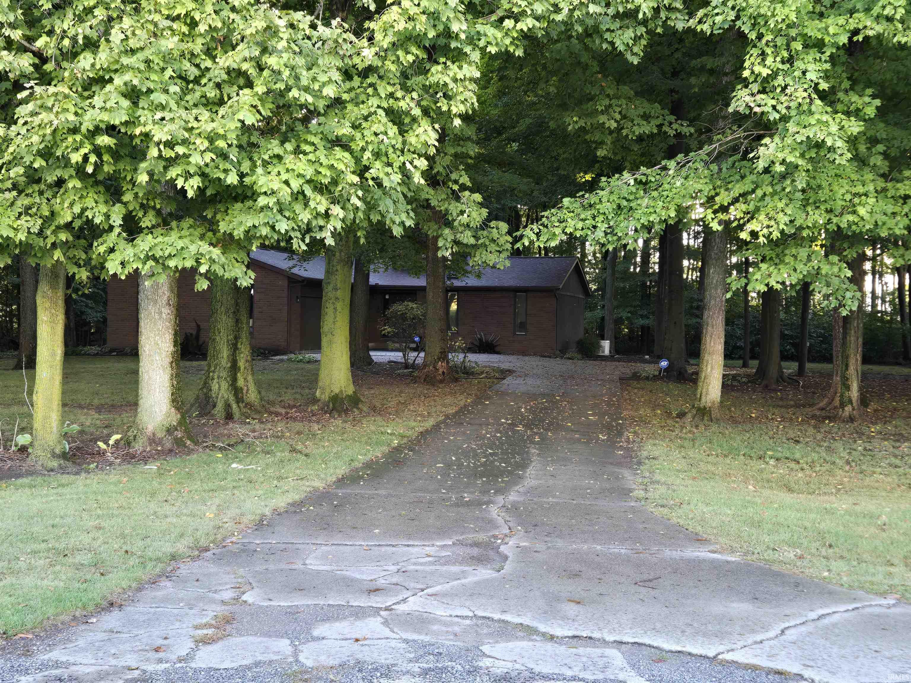 8825 9B Road Plymouth, IN 46563 - Photo 3 of 33 Gallery Image 3