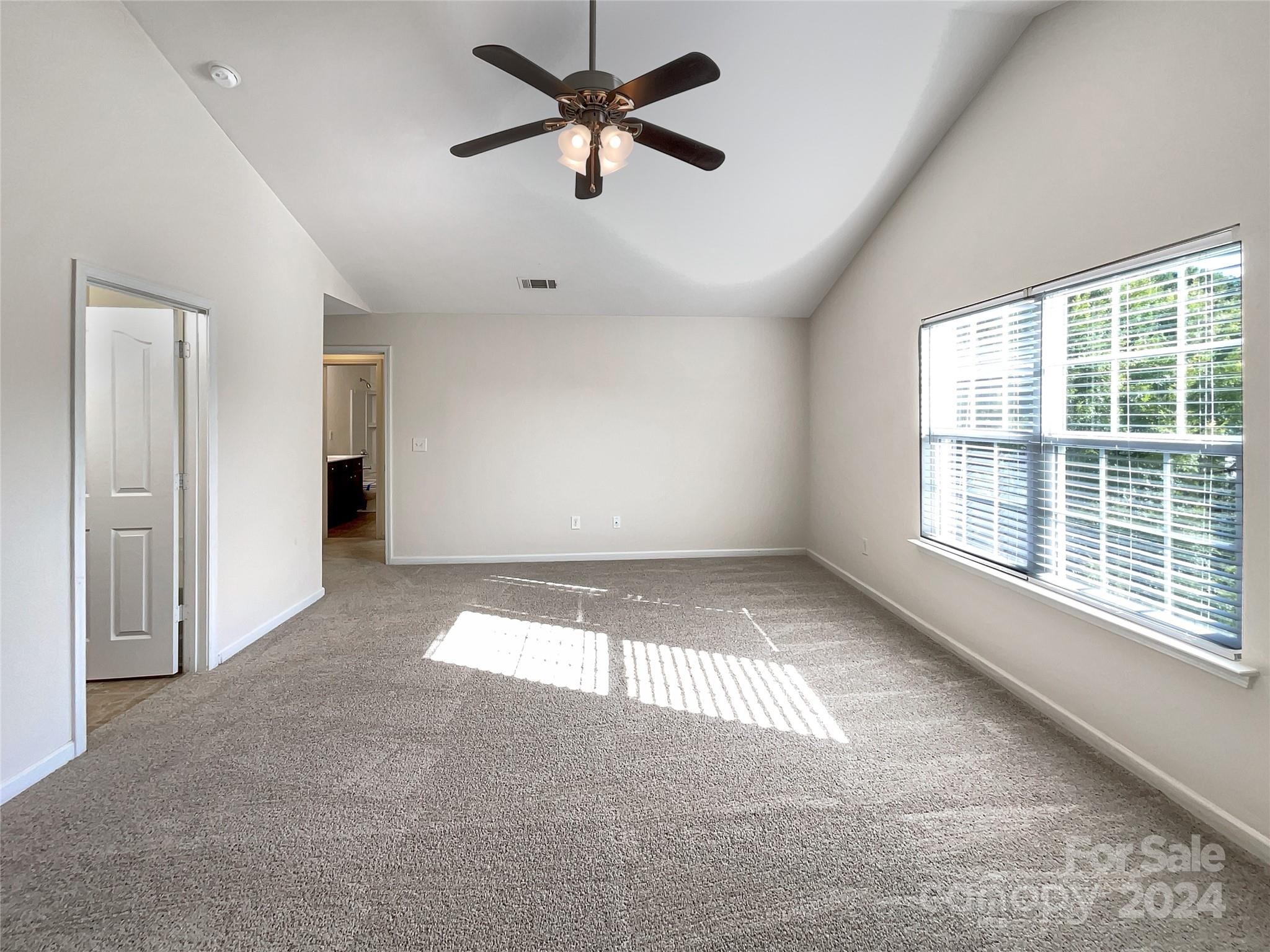 4319 Barnside Lane Charlotte, NC 28216 - Photo 5 of 19