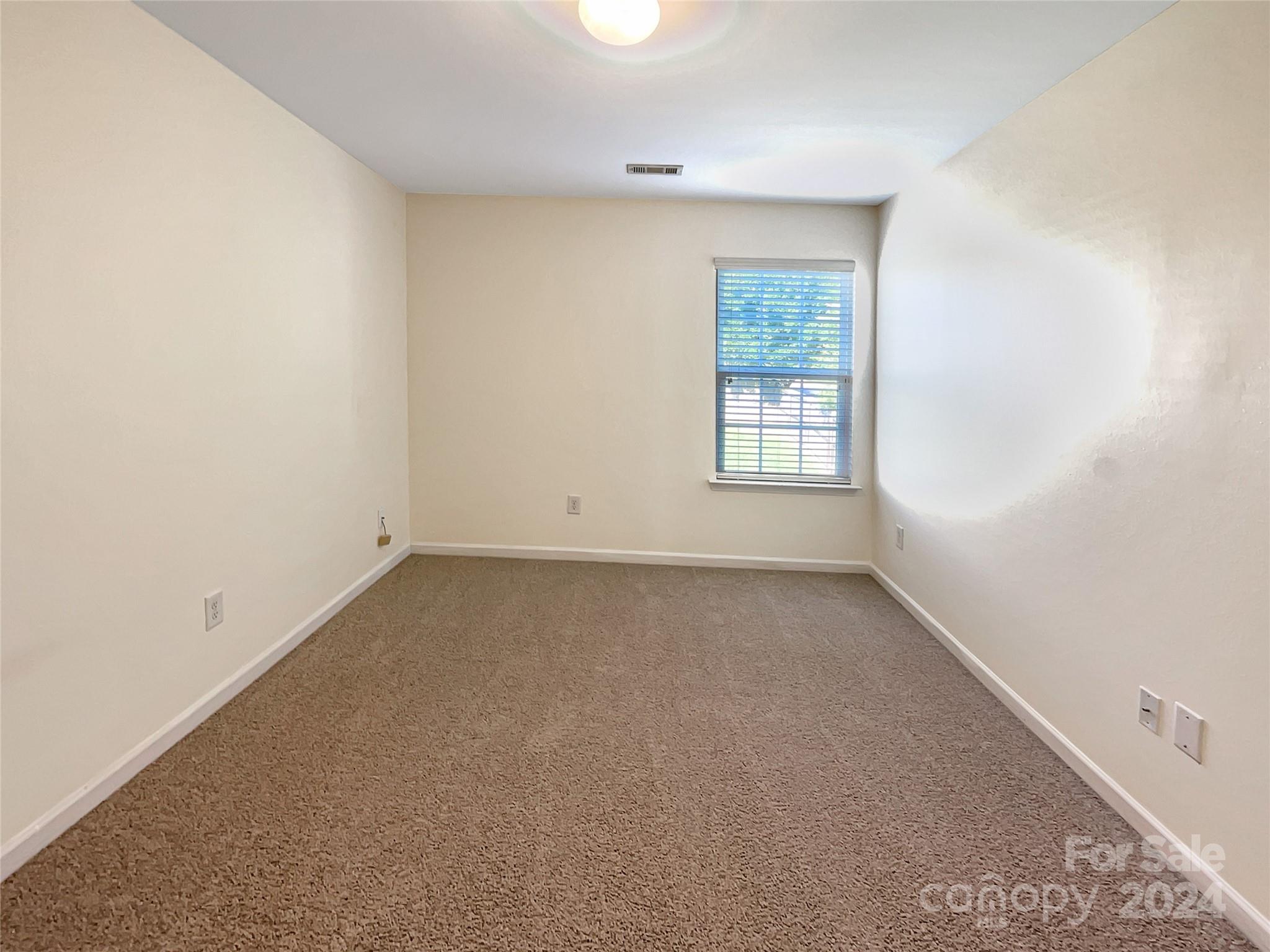 4319 Barnside Lane Charlotte, NC 28216 - Photo 7 of 19