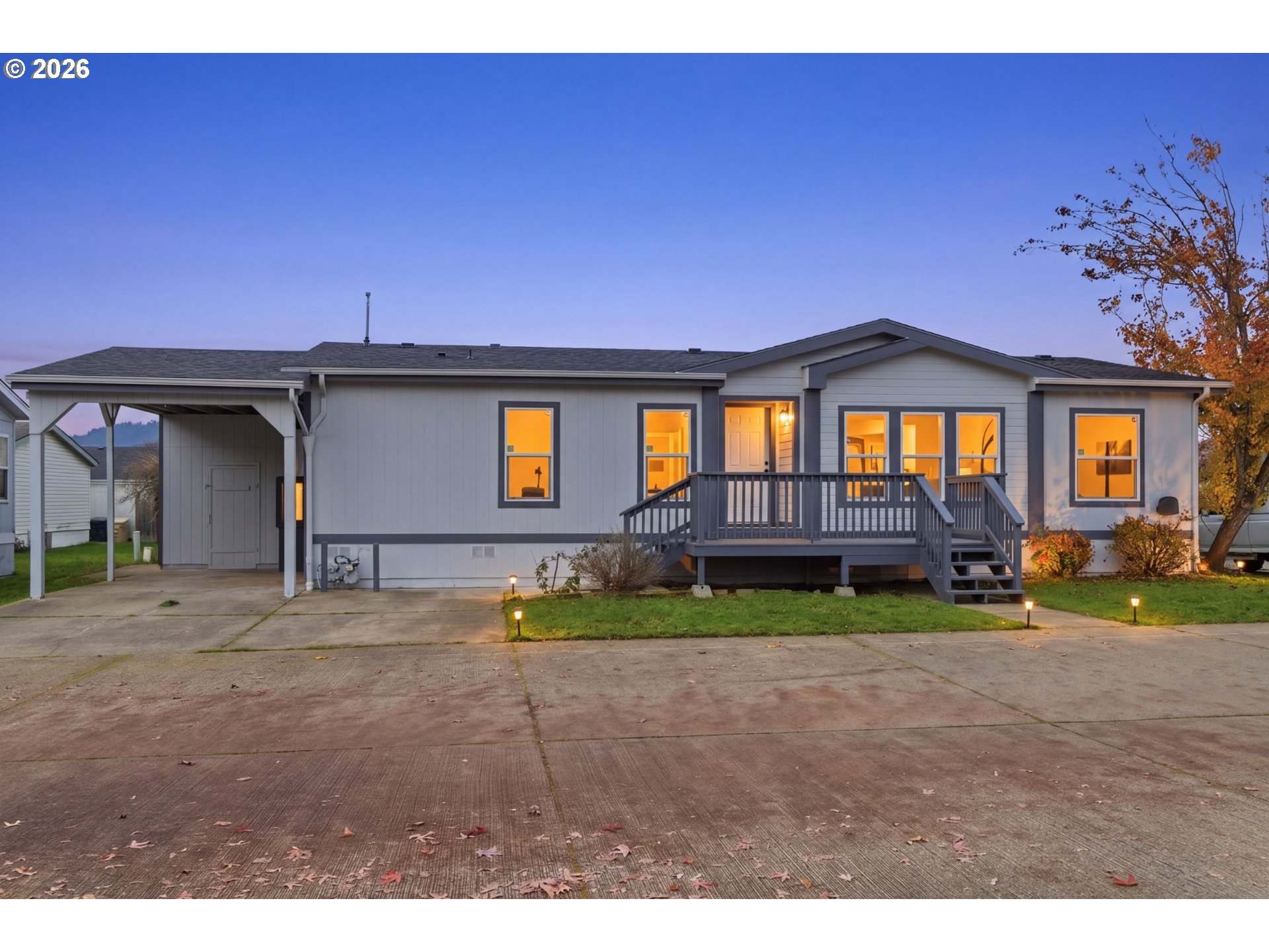 200 Market Street, Unit 255 Lebanon, OR 97355 - Photo 32 of 35 a house view with a garden space