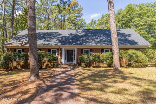 $299,000 | 130 Cliff Road, Southern Pines, NC 28387