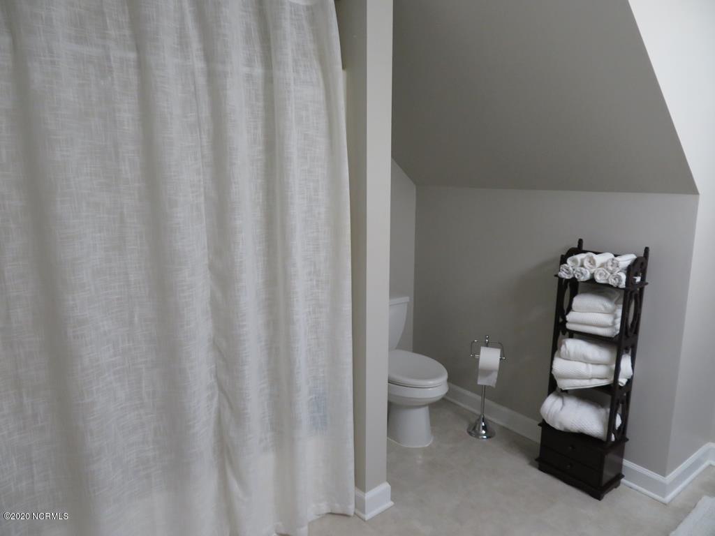 2402 Wild Turkey Road New Bern, NC 28562 - Photo 32 of 57 View 2