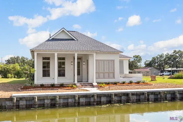 $530,000 | 116 Pier 19 Drive, Pierre Part, LA 70339