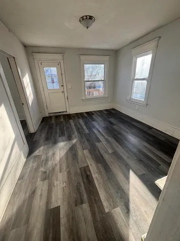 $1,300 | 2605 North 16th Street, Unit A, Milwaukee, WI 53206