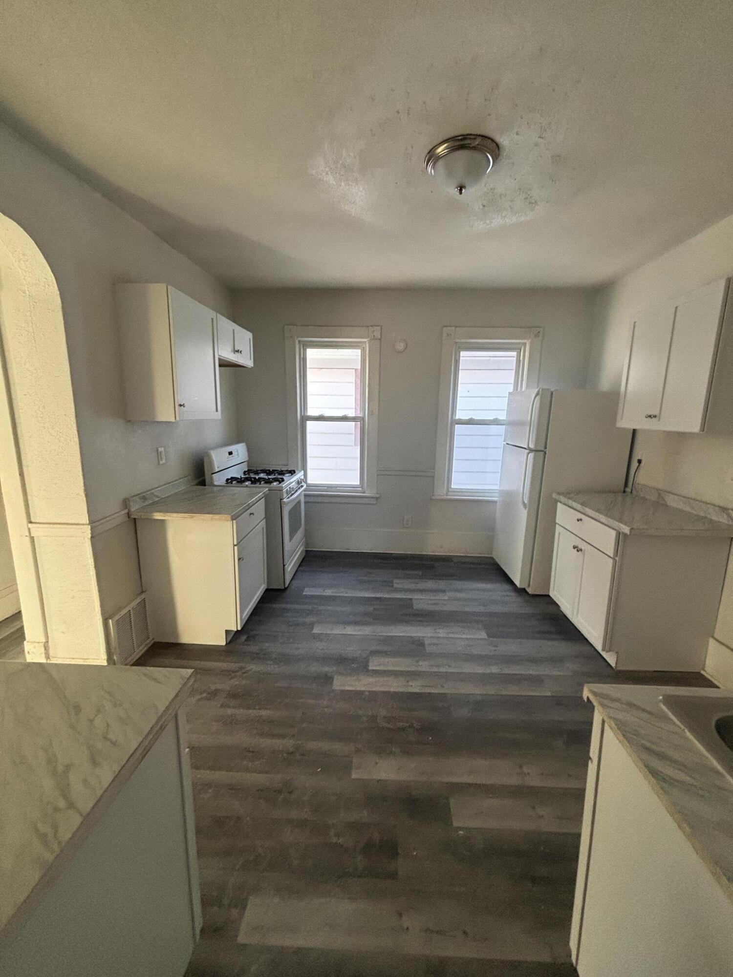 2605 North 16th Street, Unit A Milwaukee, WI 53206 - Photo 3 of 14 IMG_8208