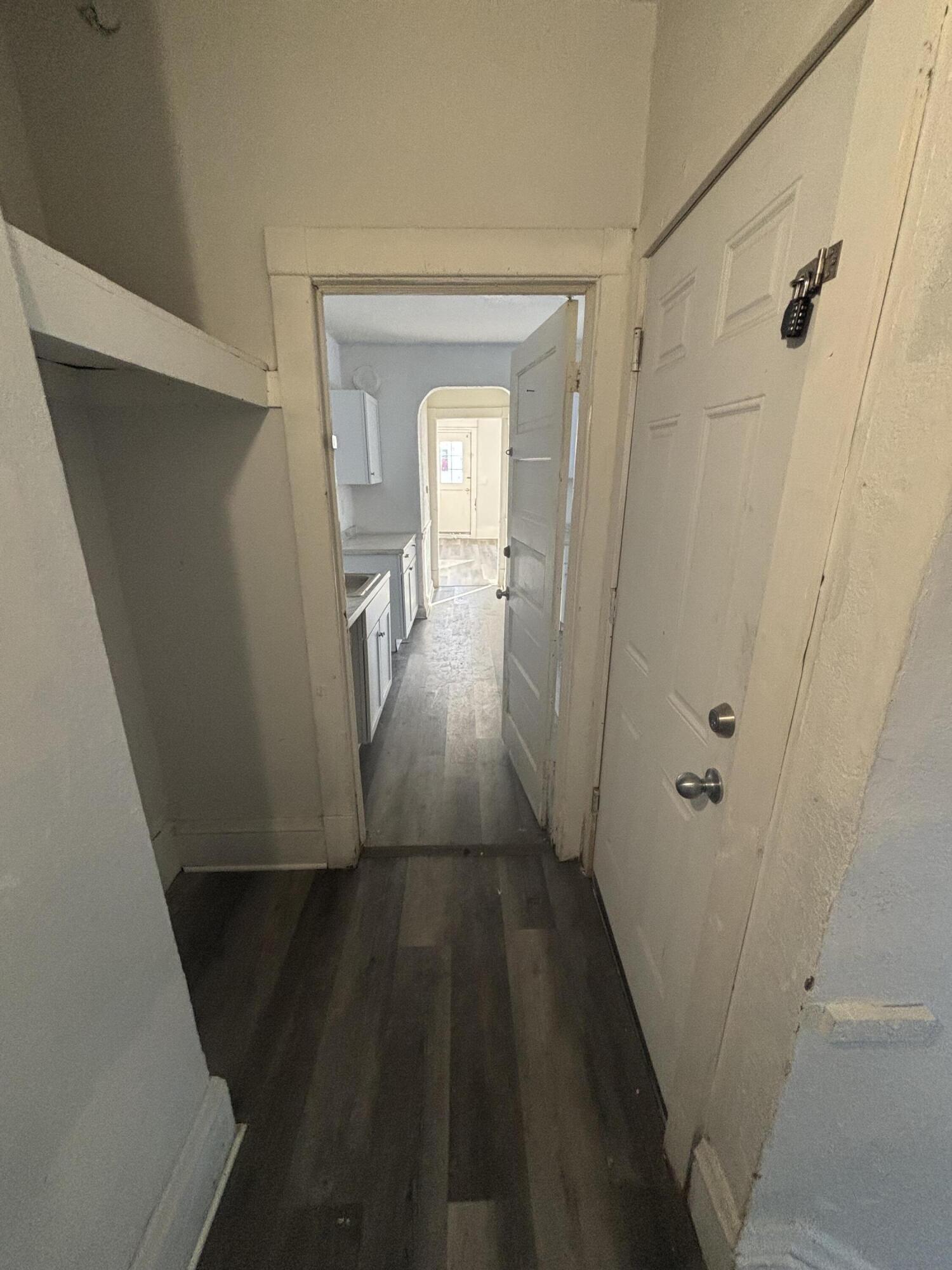 2605 North 16th Street, Unit A Milwaukee, WI 53206 - Photo 5 of 14 IMG_8206