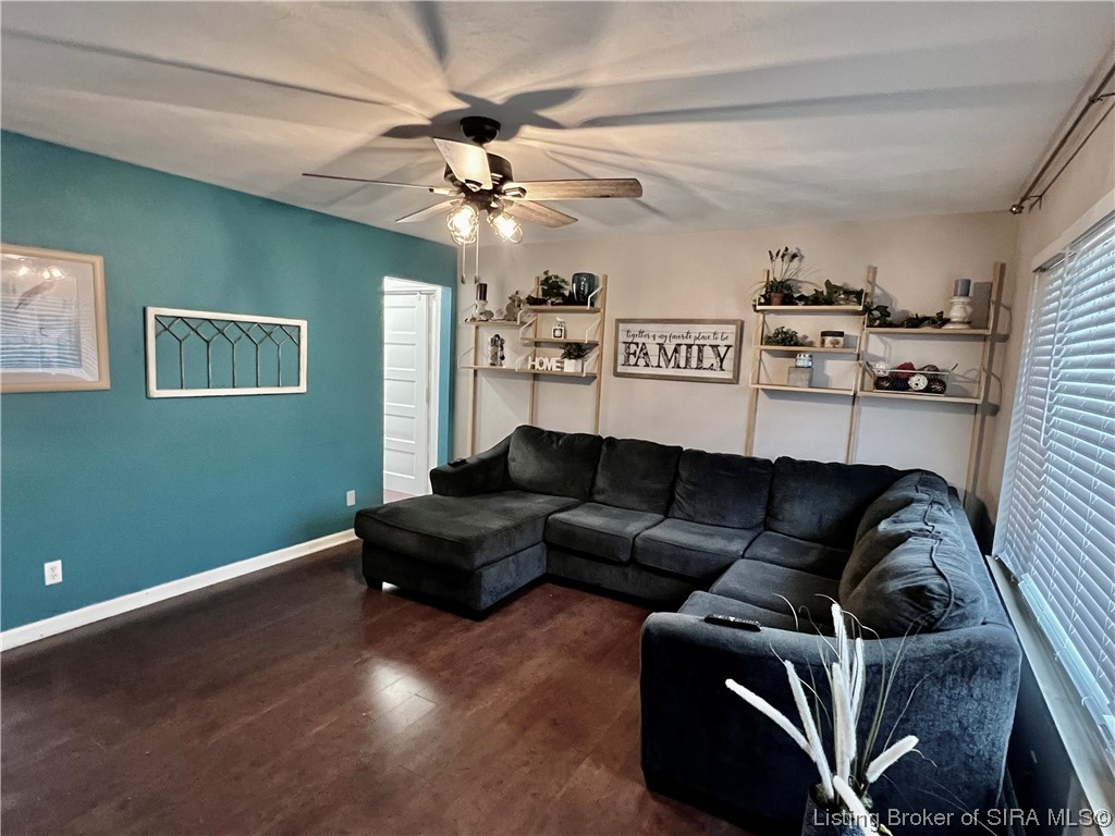 5310 Stiller Road Floyds Knobs, IN 47119 - Photo 5 of 38 Gallery Image 5