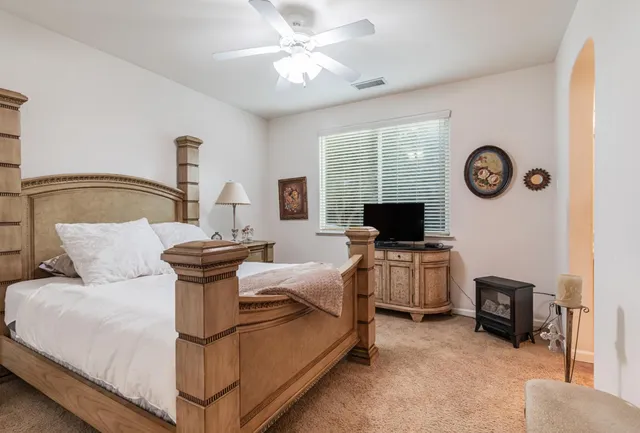 $450,000 | 3664 Vermont Lane, Clovis, CA 93619