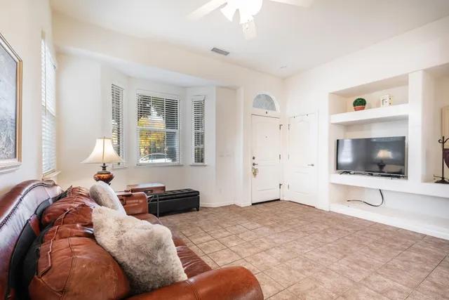 $450,000 | 3664 Vermont Lane, Clovis, CA 93619